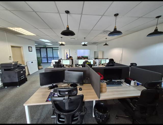 177M² OFFICE FOR SALE IN LITTLE FALLS